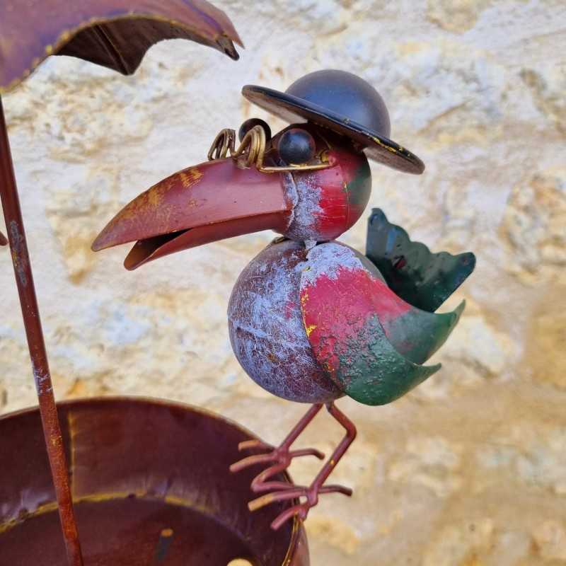 Mangime per uccelli su picchetto in metallo 22,5x29x107cm corvi colorati decorazione da giardino in metallo vista del corvo
