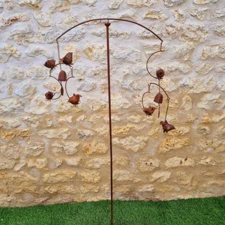 Picchetto da giardino decorativo, campanello, pendolo in ferro con uccelli vista completa