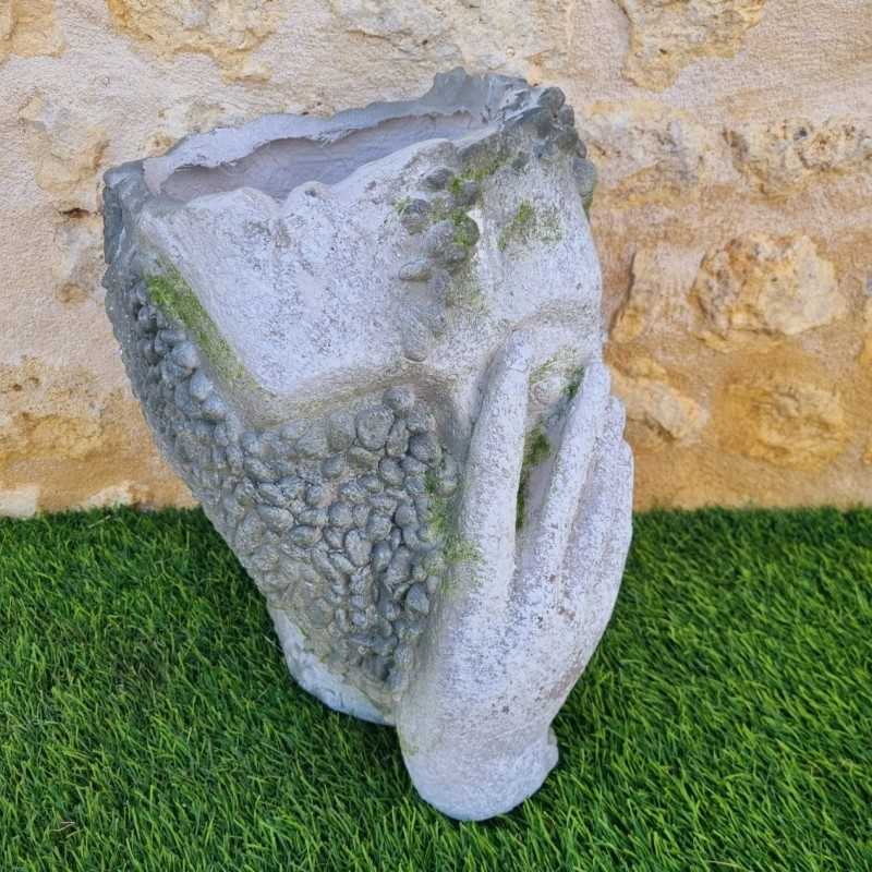 Vaso in stile antico a forma di volto con finitura invecchiata