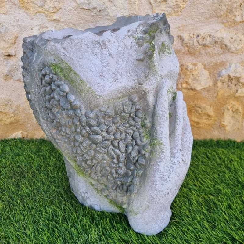Vaso in stile antico a forma di volto con finitura invecchiata