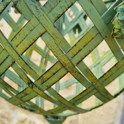 Cesto Porta Piante Sospeso in ferro verde patinato giallo e marrone