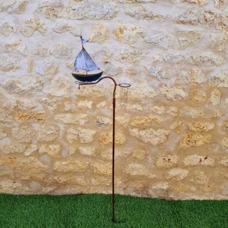 Pluviometro decorativo da giardino in metallo con motivo barca, altezza 134 cm, vista completa