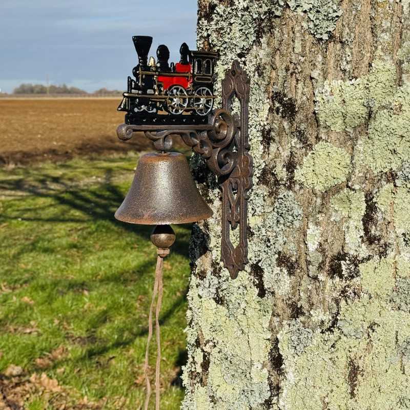 Cloche murale en fonte avec locomotive - vue de face