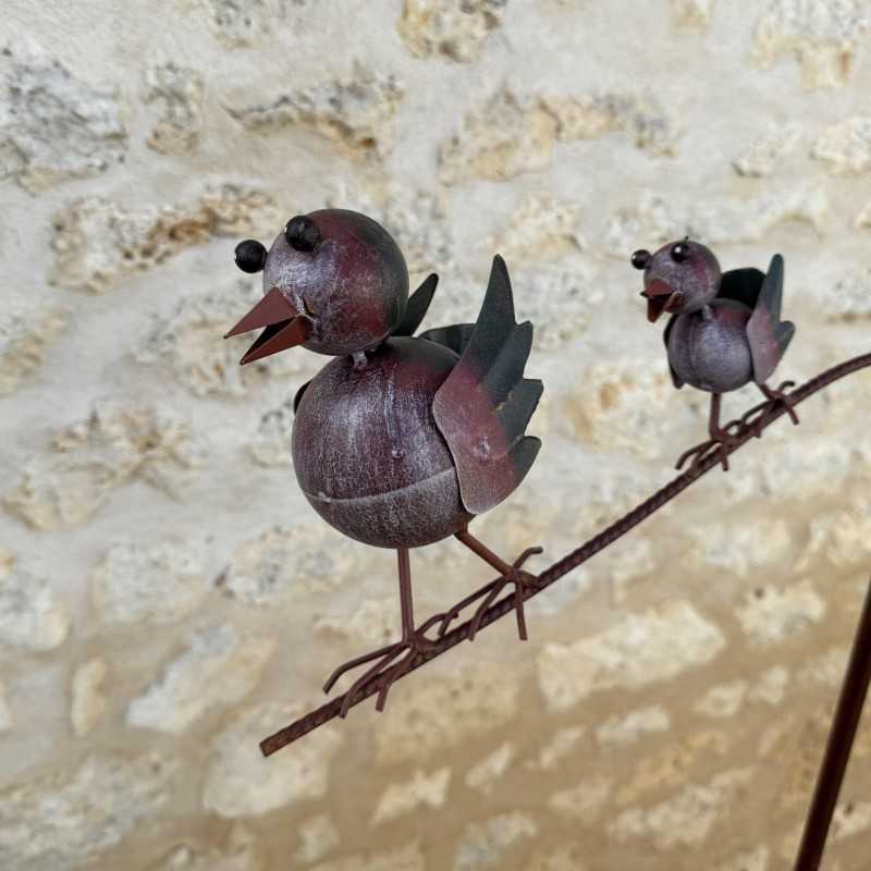 Mobile per uccelli in metallo patinato, vista dettagliata