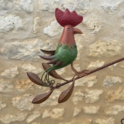 Decorazione da giardino con galline in metallo verniciato, vista della seconda gallina