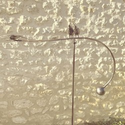 Mobile da giardino in acciaio inox con rondini in metallo – scultura a vento dal design poetico e raffinato Lézard du Jardin