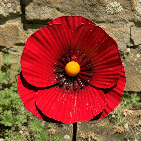 Lot de 3 coquelicots décoratifs en métal à piquer – Rouge éclatant – H. 81 cm