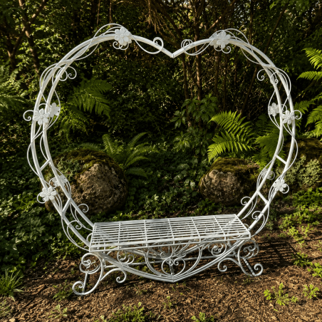 Banc arche cœur en métal blanc patiné – Grand banc romantique H 208 cm