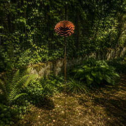 Rose en métal sur pique couleur rouille – Fleur de jardin décorative 160 cm