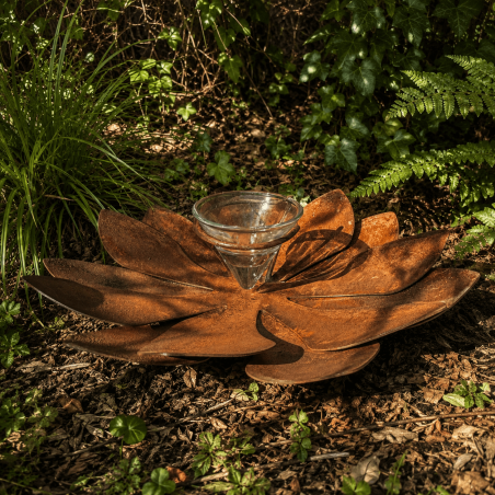 Photophore fleur de lotus en métal rouille – 25 cm