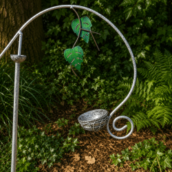 Mobile balancier trois oiseaux colorés en métal – Hauteur 140 cm